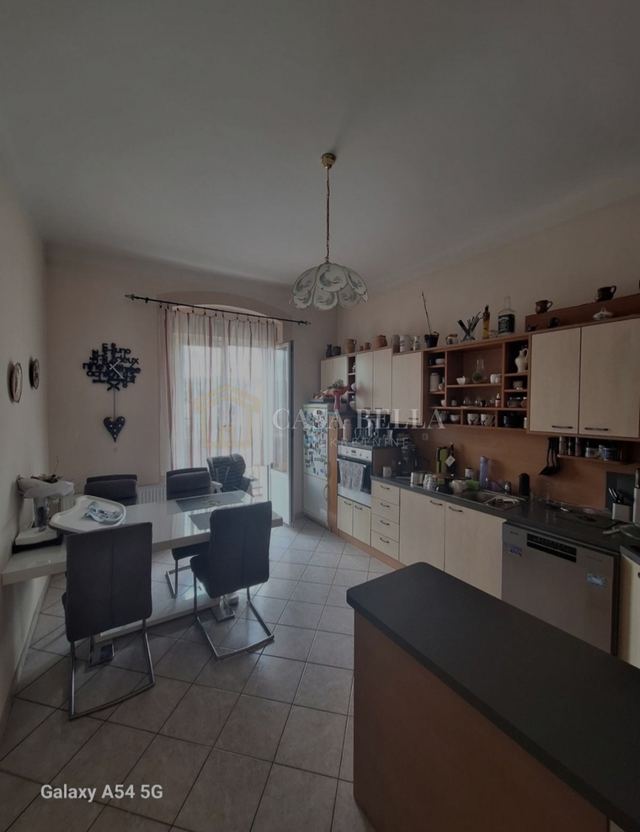 Stan u Rijeci, 140m², 4 sobe, slika 2