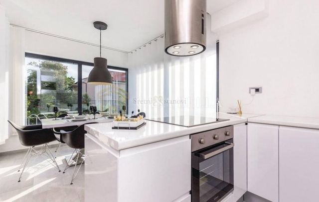 Stan u Kostreni, 65m², 2 sobe