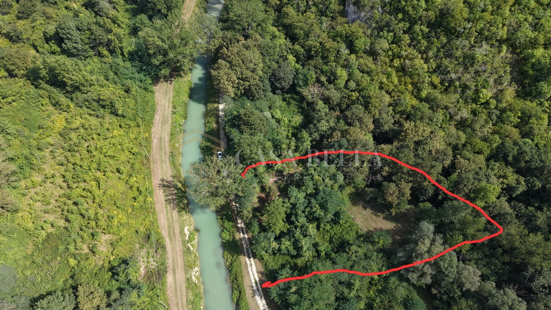Zemljište u Buzetu, 1002m²