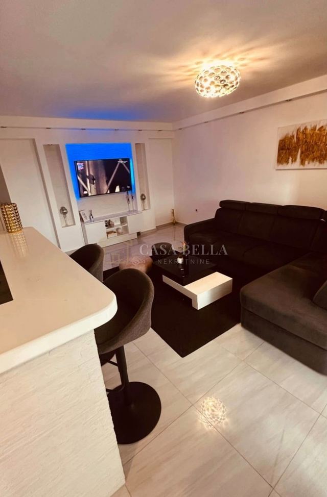 Appartamento u Rijeci, 60m², 1 soba, slika 2