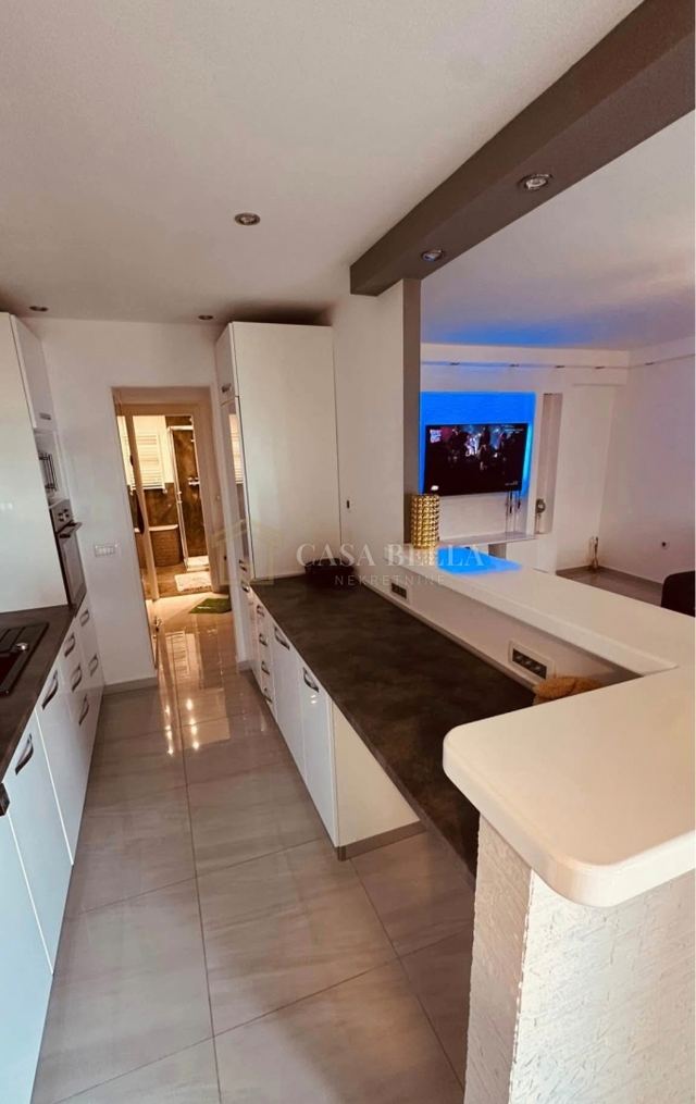 Appartamento u Rijeci, 60m², 1 soba, slika 4
