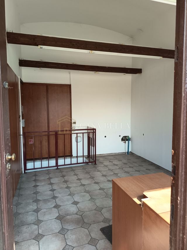 Gewerbefläche u Črnomercu, 32m²