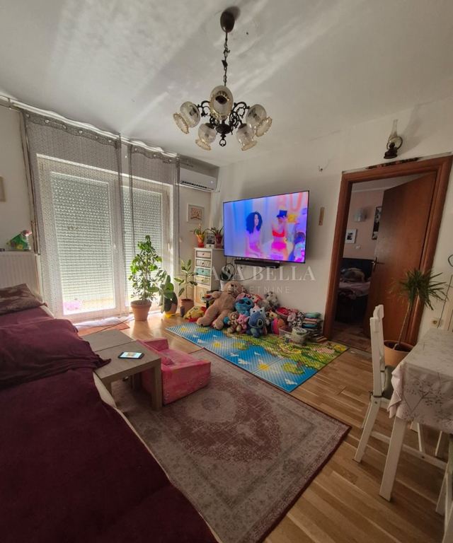 Apartment u Čavlama, 230m², 7 soba, slika 3