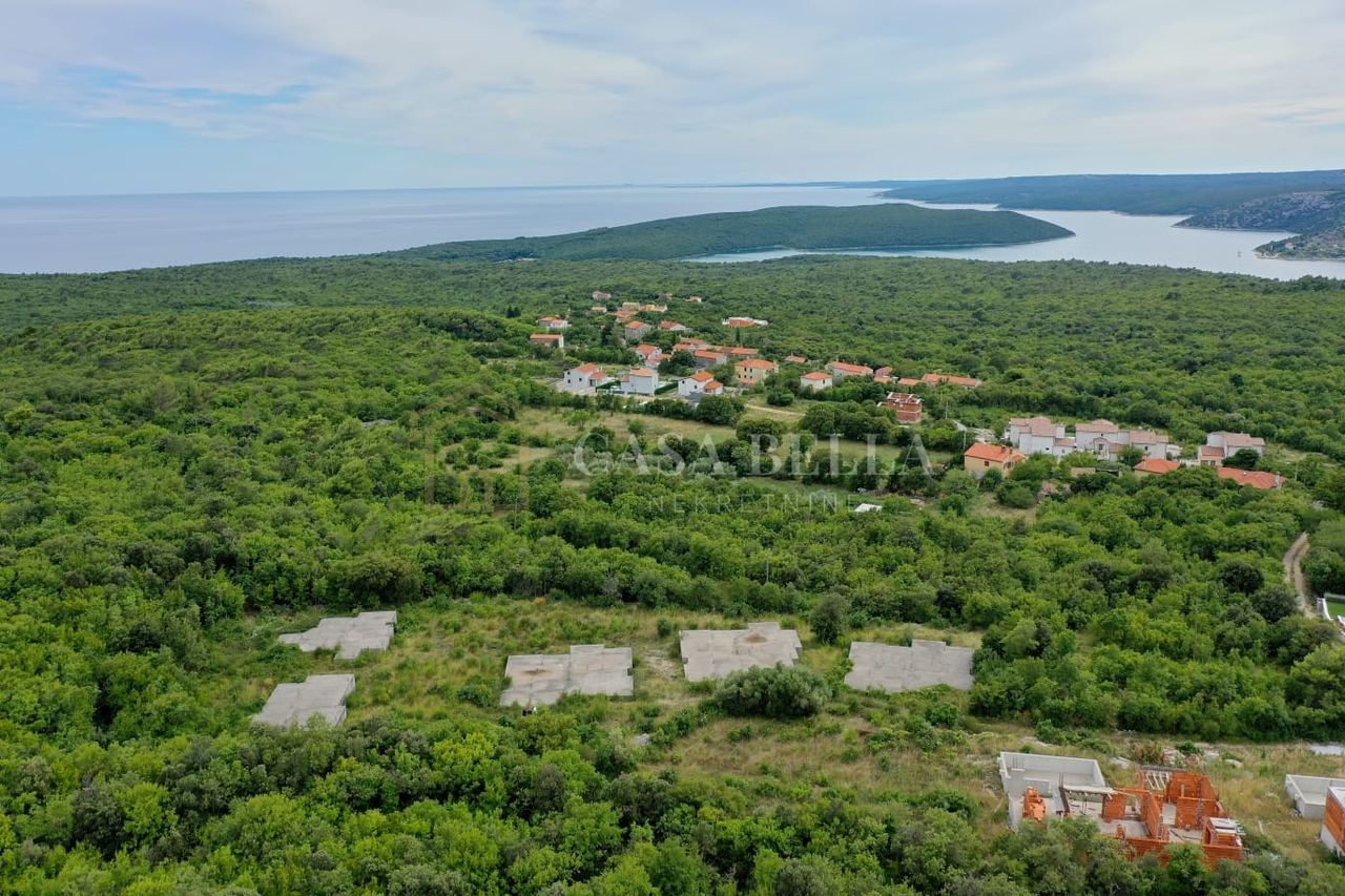 Grundstück u Labinu, 11000m², slika 4