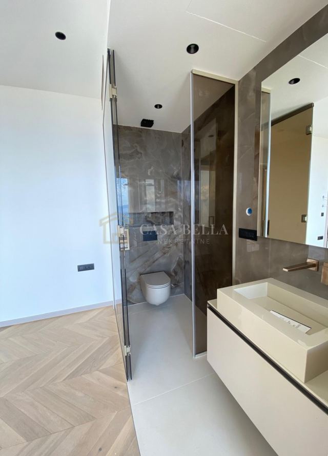 Casa u Kostreni, 250m², 3 sobe, slika 5