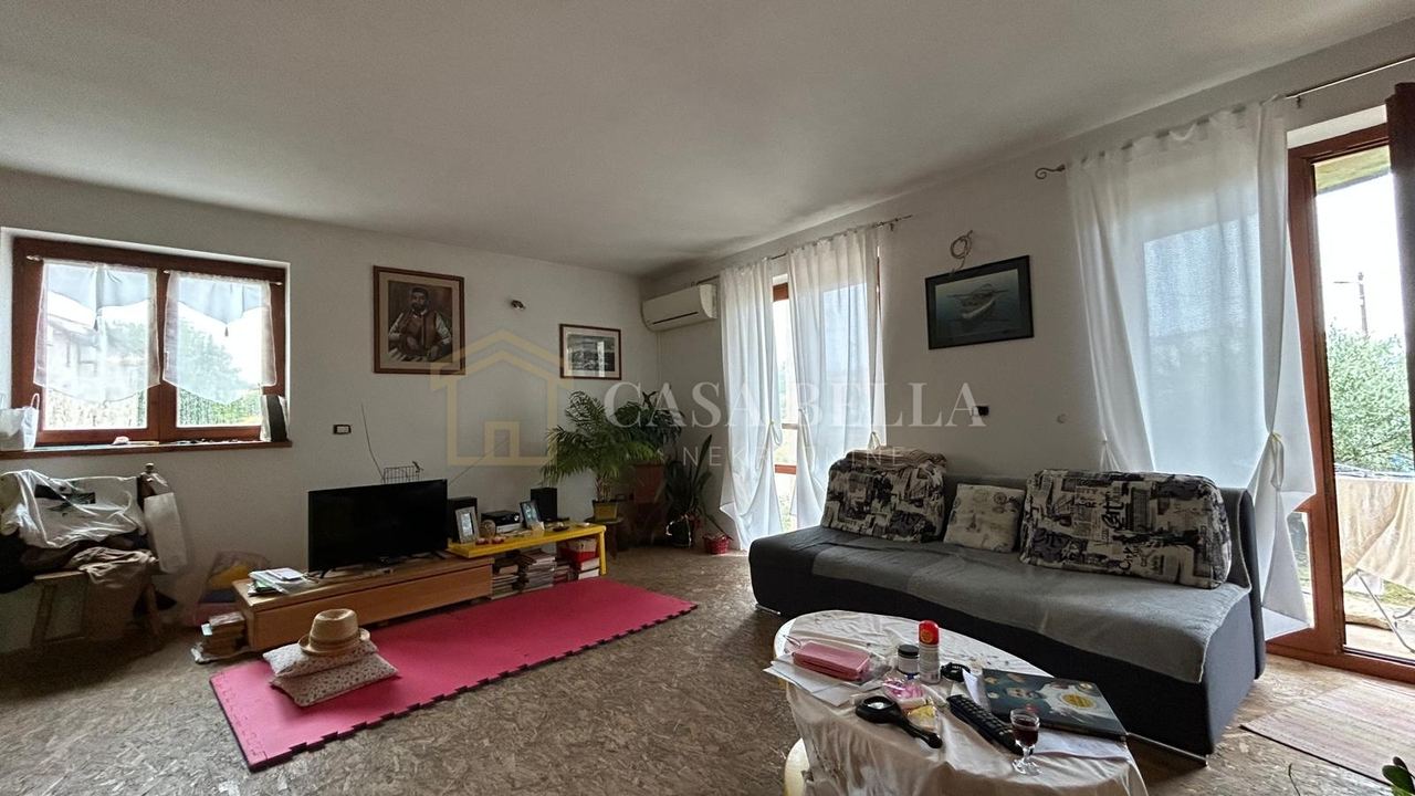 Kuća u Medulinu, 250m², 2 sobe
