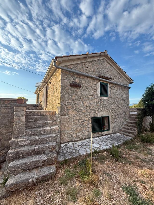 Casa u Malinskoj – Dubašnici, 100m², 2 sobe, slika 2