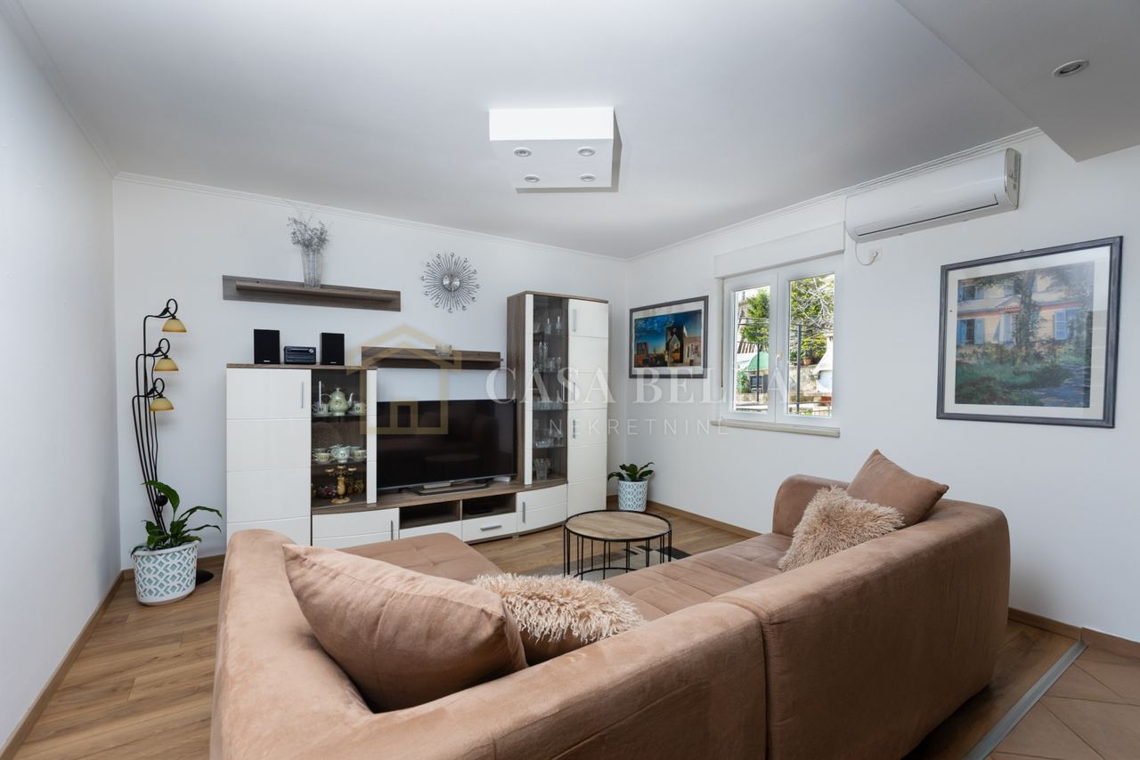 Appartamento u Rijeci, 147.7m², 5 soba