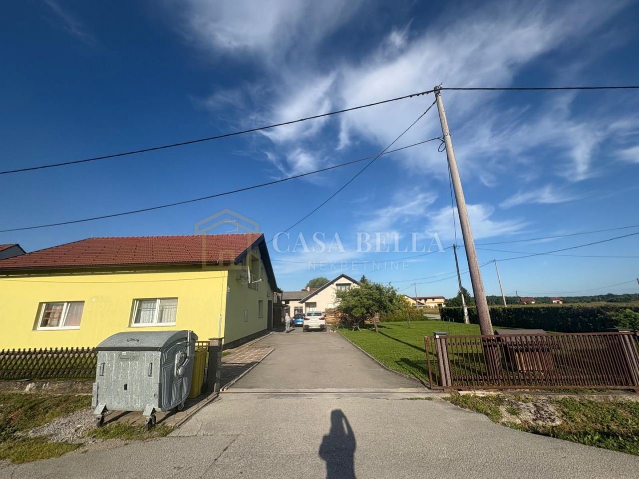 House u Karlovcu, 200m², 10 soba, slika 3