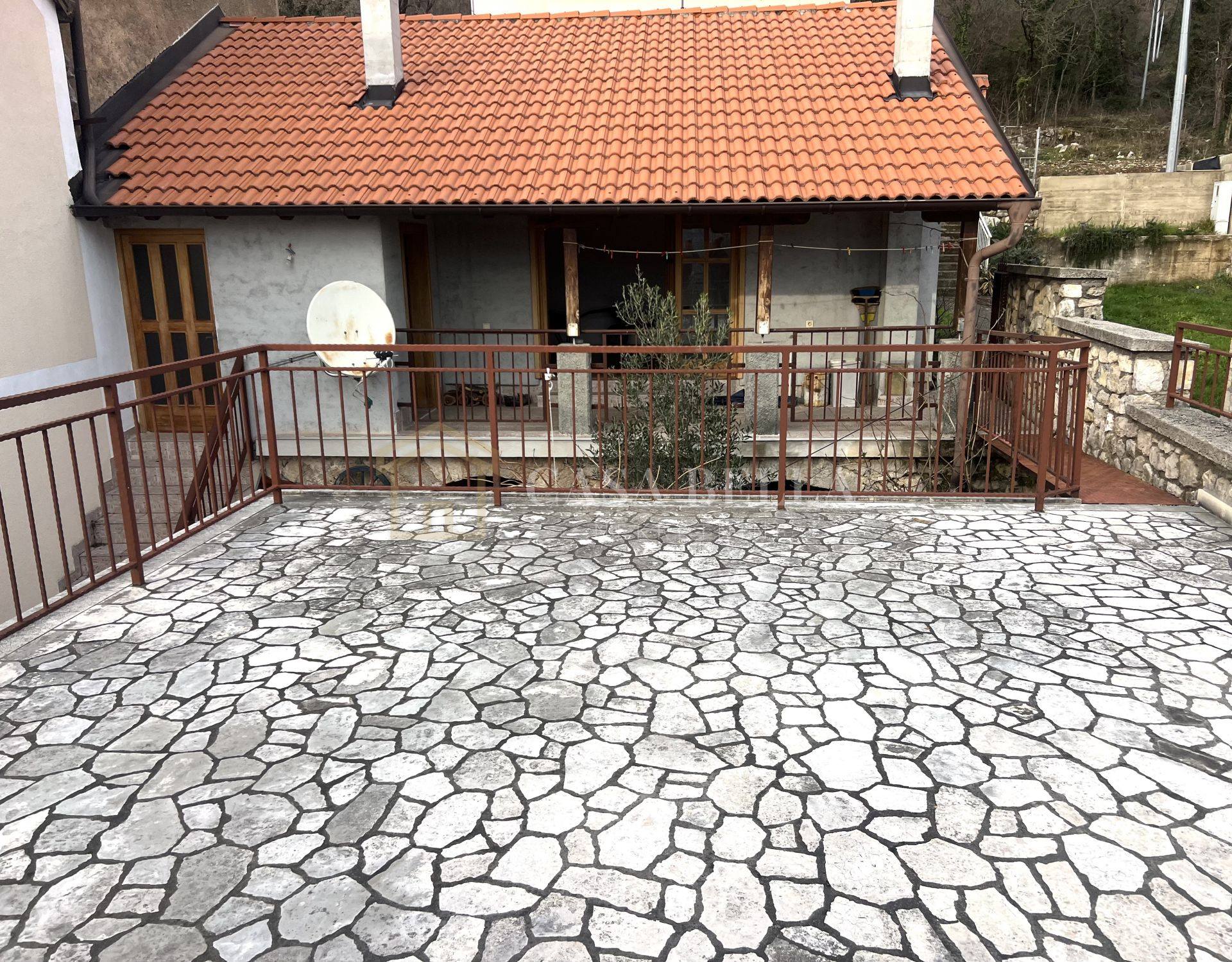House u Vinodolskoj općini, 135m², 2 sobe, slika 4