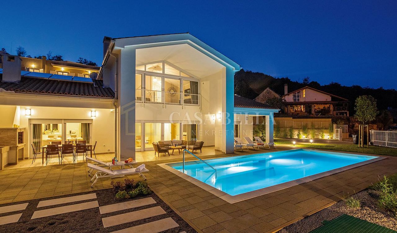Kuća u Opatiji, 400m², 4 sobe
