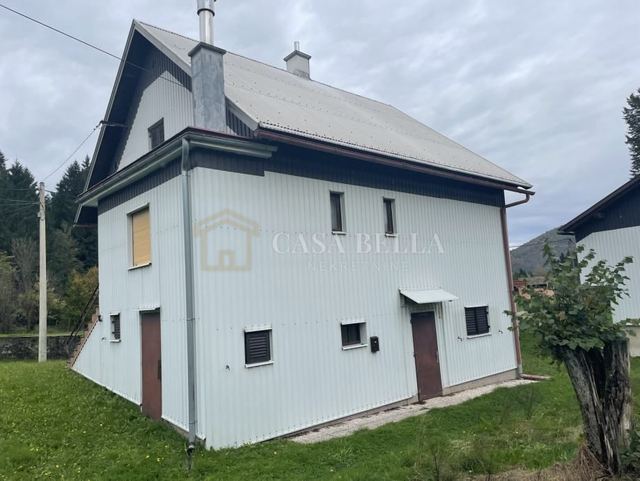 Kuća u Čabaru, 200m², 3 sobe