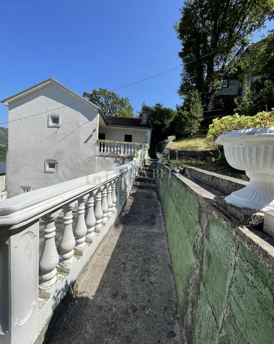 Casa u Vinodolskoj općini, 110m², 6 soba, slika 4