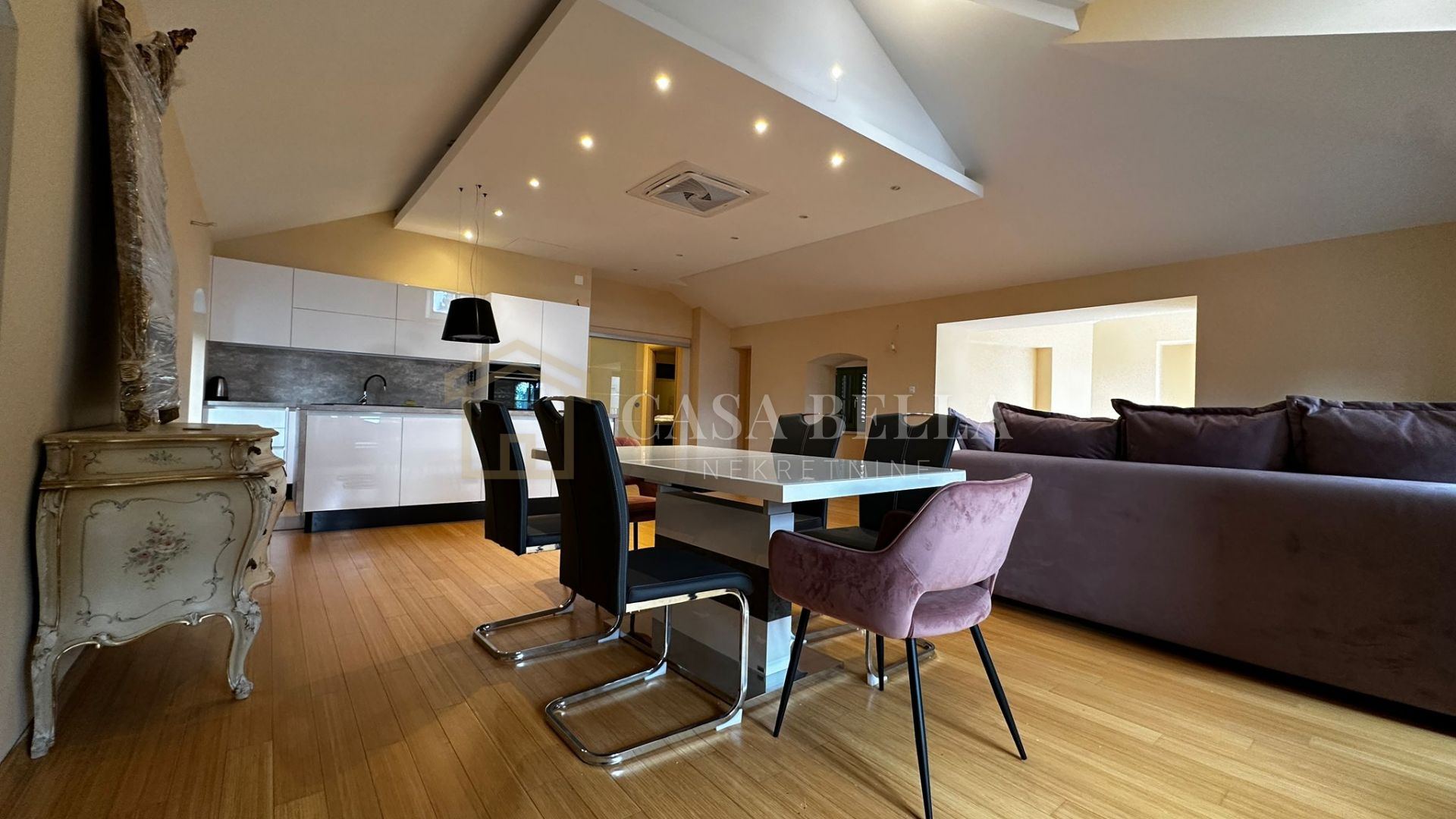 Wohnung u Opatiji, 134m², 2 sobe