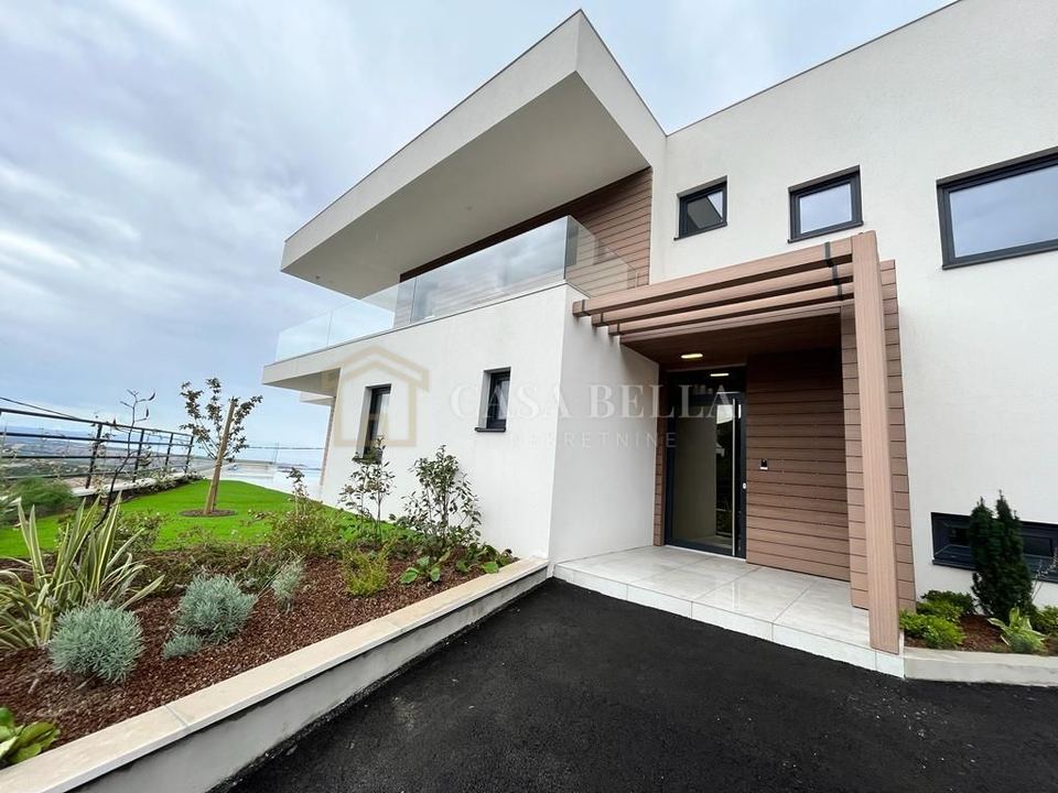 House u Bakaru, 400m², 4 sobe, slika 2