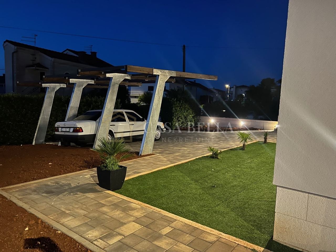 House u Malinskoj – Dubašnici, 400m², slika 3