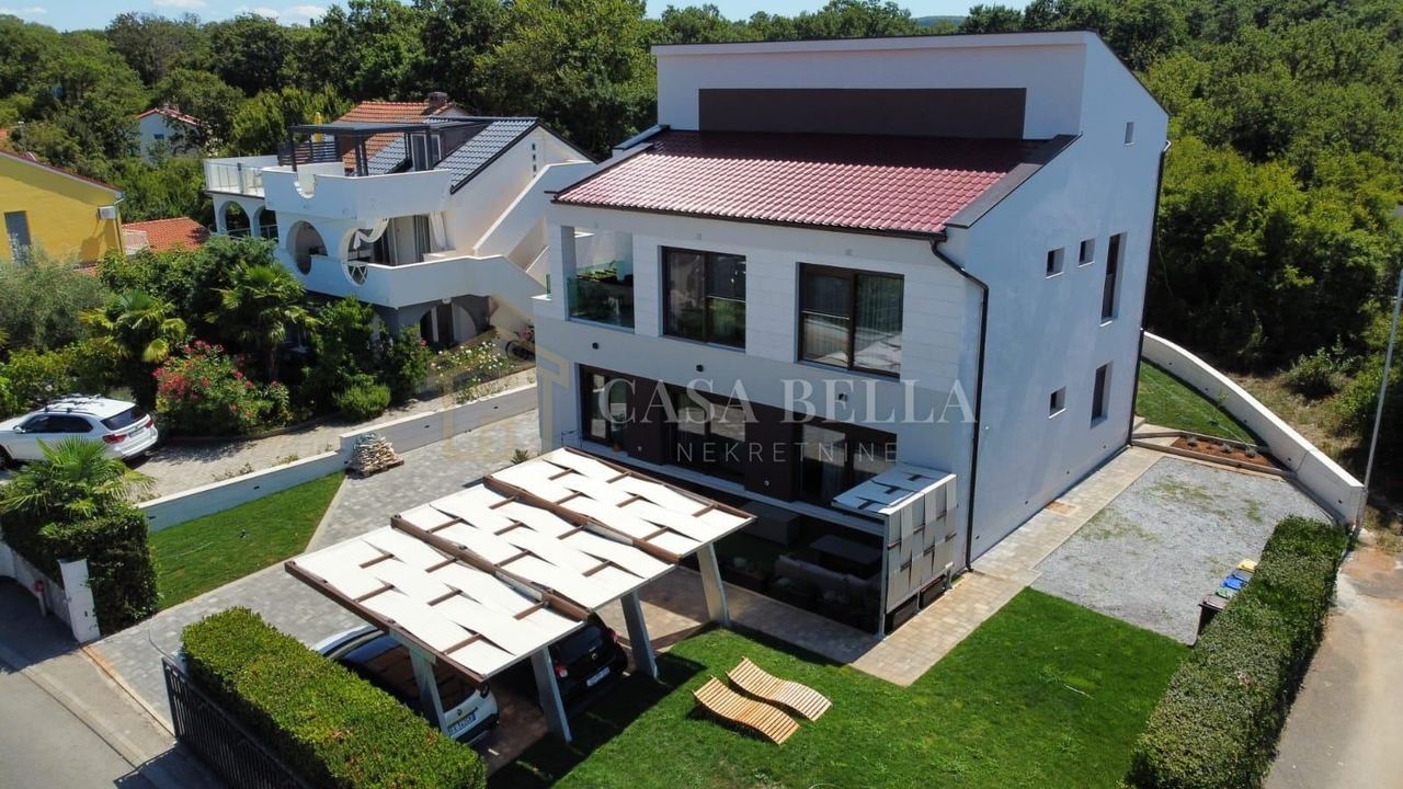 House u Malinskoj – Dubašnici, 400m², slika 4