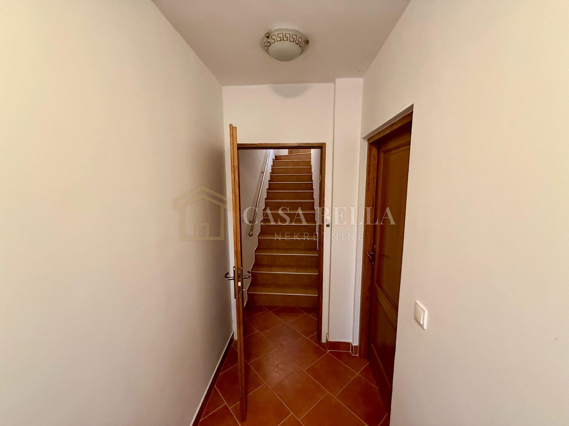 Casa u Malinskoj – Dubašnici, 80m², 2 sobe, slika 2