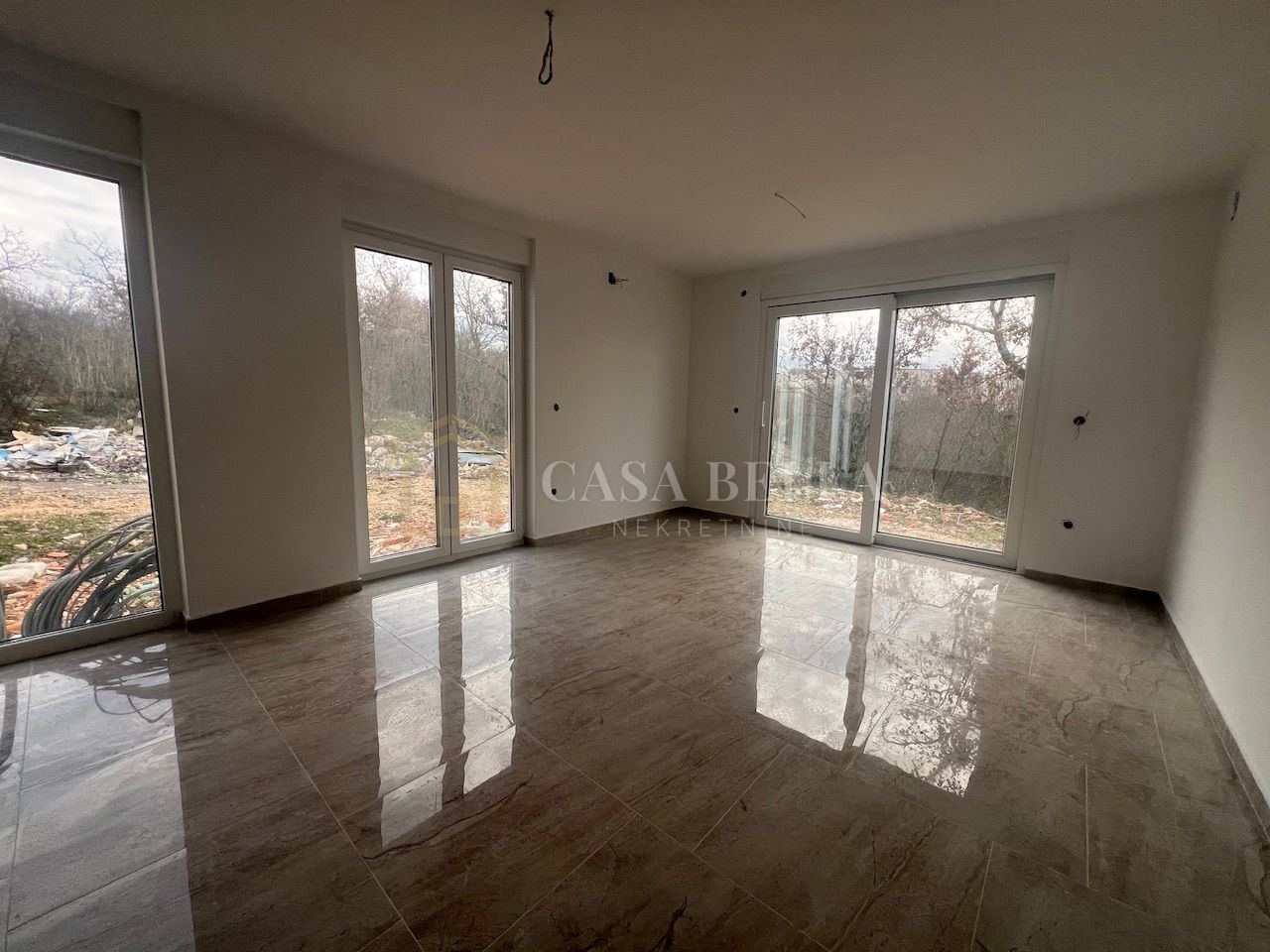 Apartment u Omišalju, 90m², 2 sobe, slika 2
