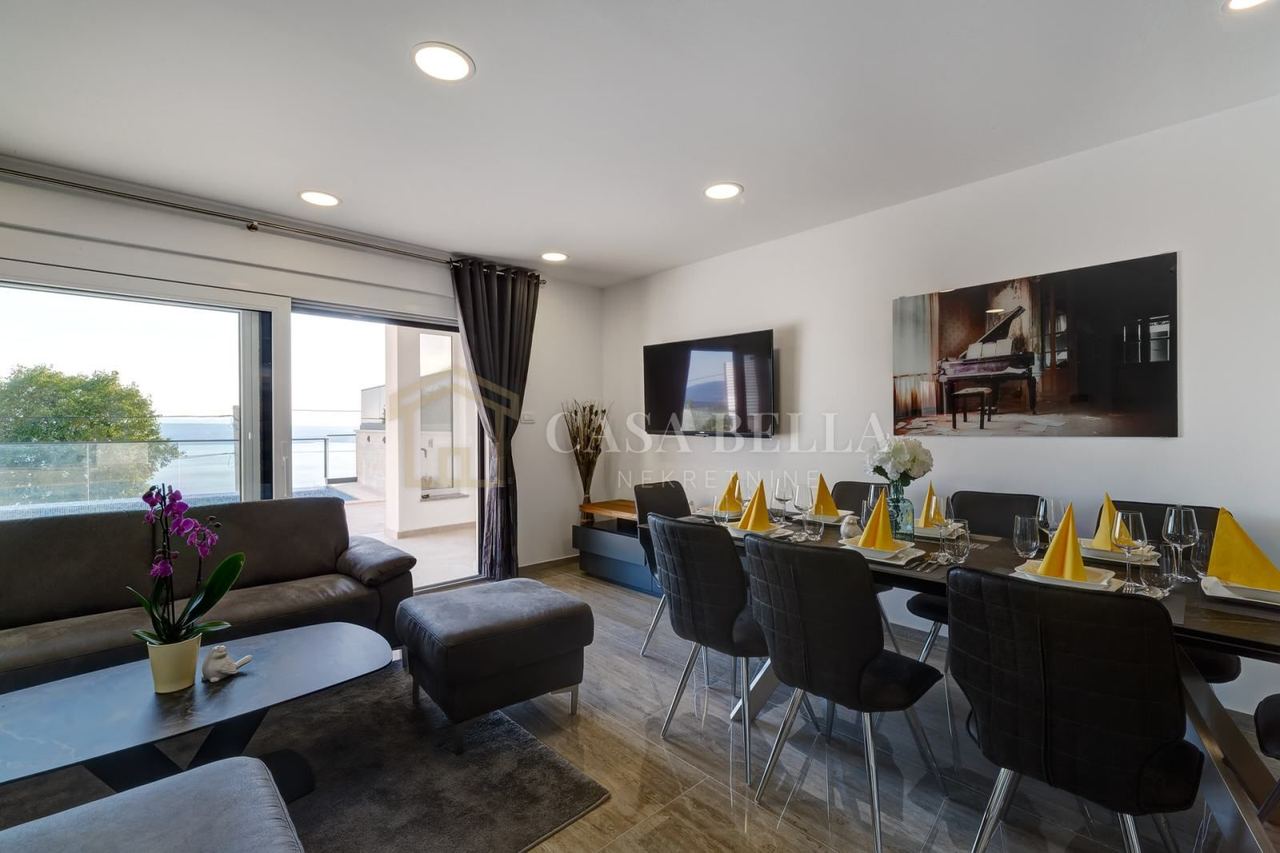 Stan u Crikvenici, 232.41m², 4 sobe