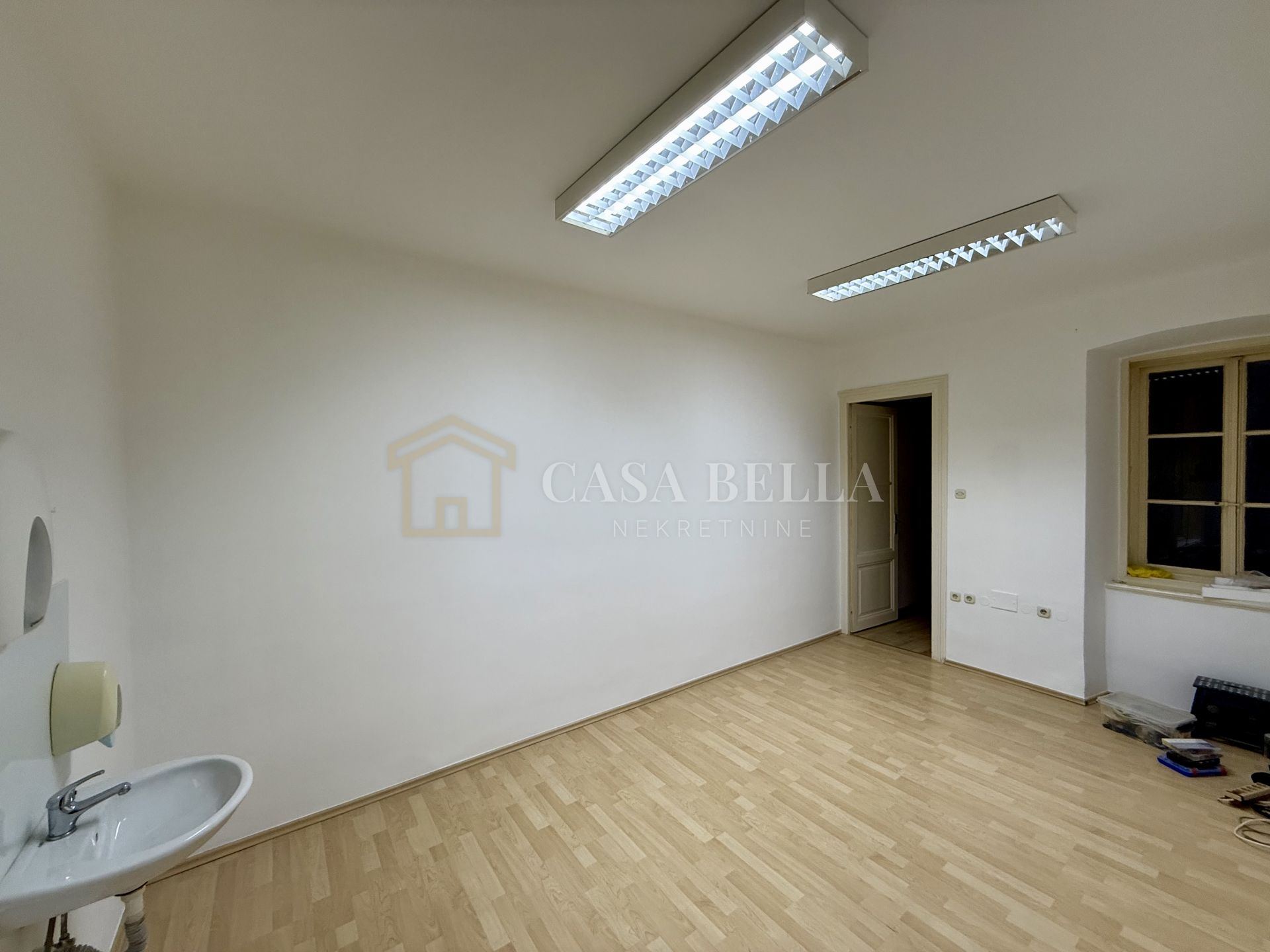 Gewerbefläche u Rijeci, 61.76m²