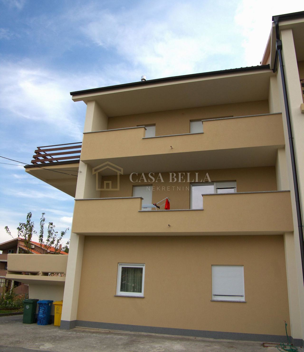 Kuća u Viškovu, 400m², 4 sobe, slika 2