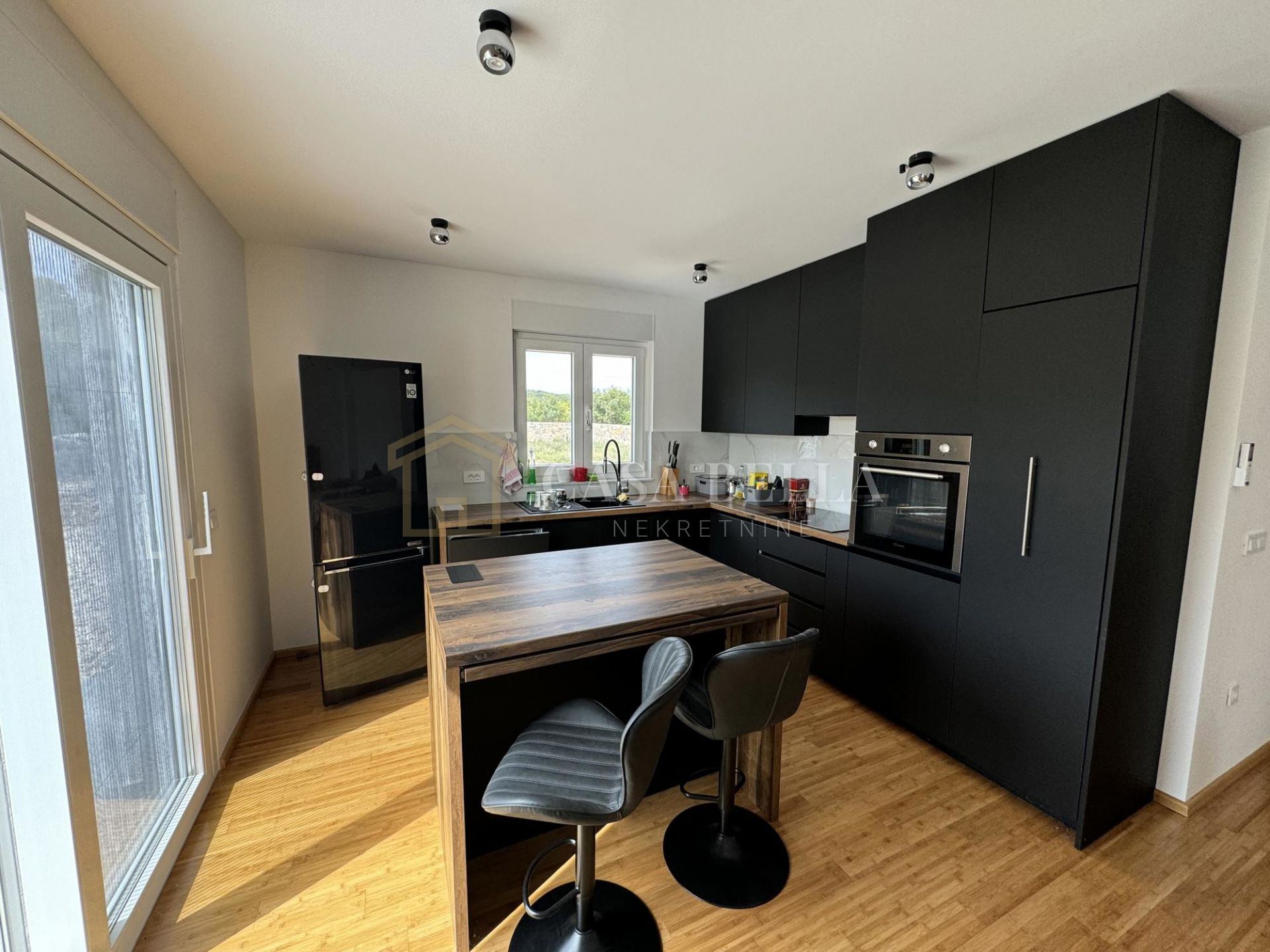 House u Vrbniku, 152m², 4 sobe