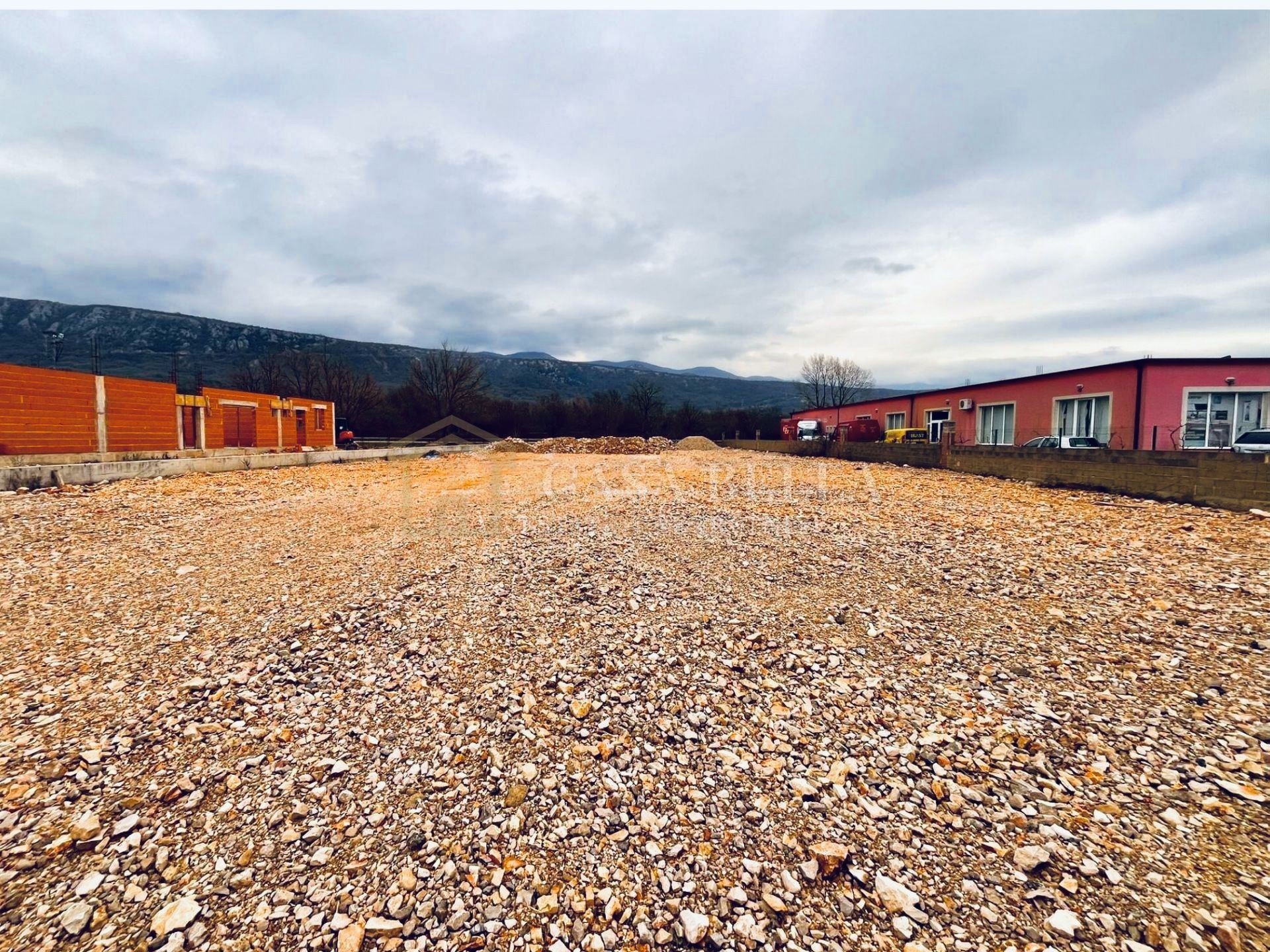 Terreno u Novi Vinodolskiu, 2106m²