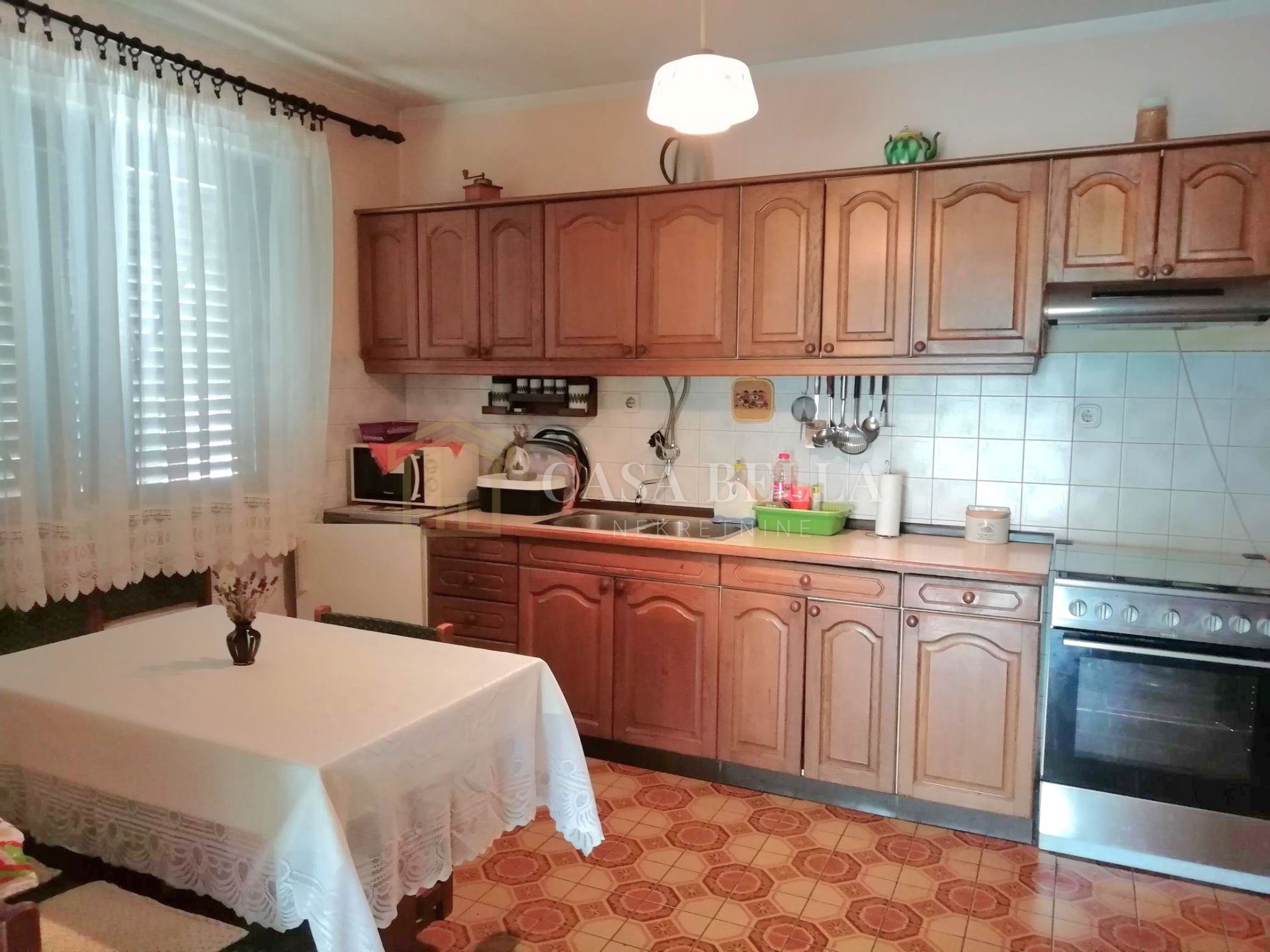 Kuća u Vinodolskoj općini, 300m², 3 sobe