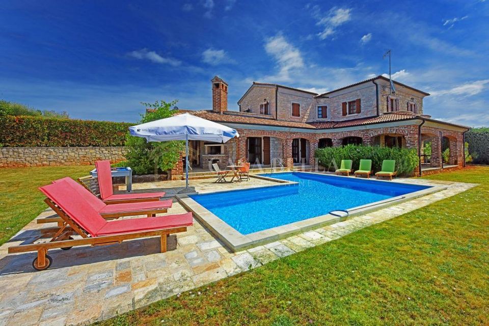 Kuća u Sveti Lovreču, 246m², 4 sobe, slika 5
