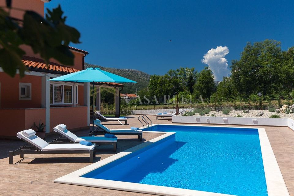 Casa u Vinodolskoj općini, 370m², slika 5