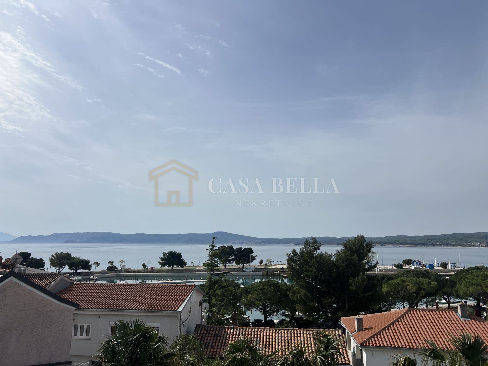 Kuća u Crikvenici, 218.36m², 8 soba