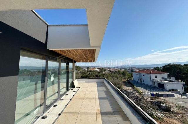 Appartamento u Krku, 254.7m², 3 sobe, slika 4
