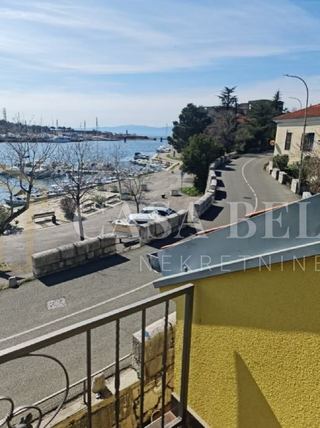 House u Kraljevici, 377m², 9 soba, slika 2