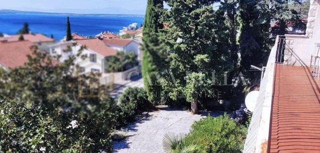 House u Crikvenici, 300m², 6 soba, slika 2