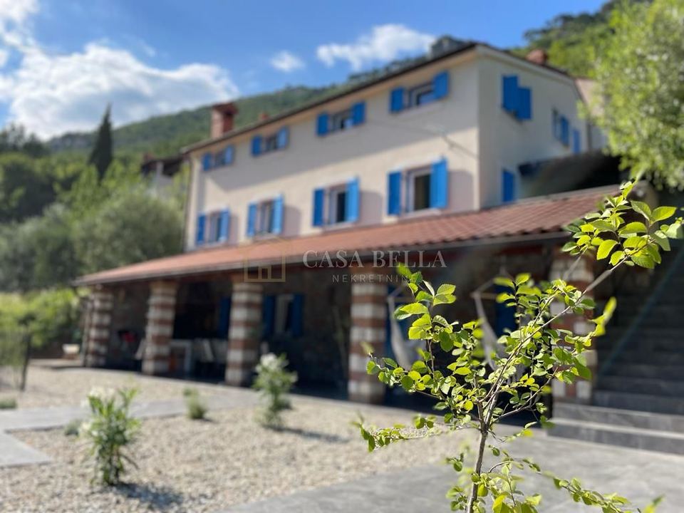 Haus u Mošćeničkoj Drazi, 250m², 4 sobe