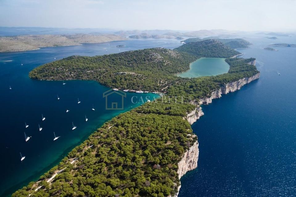 Terreno u Saliu, 898m²