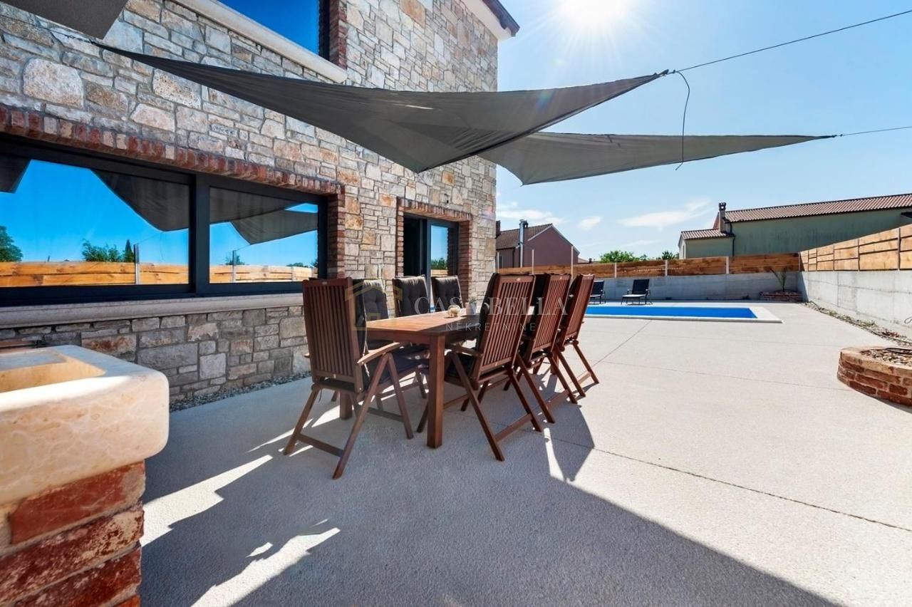 Kuća u Kanfanaru, 240m², 3 sobe, slika 4