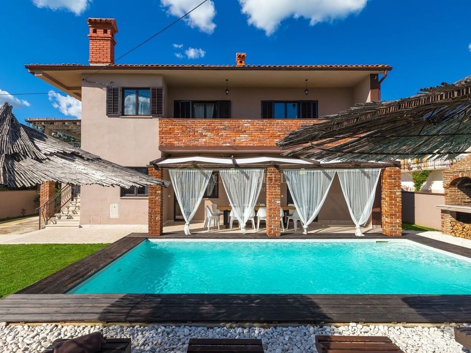 House u Barbanu, 250m², 6 soba, slika 3