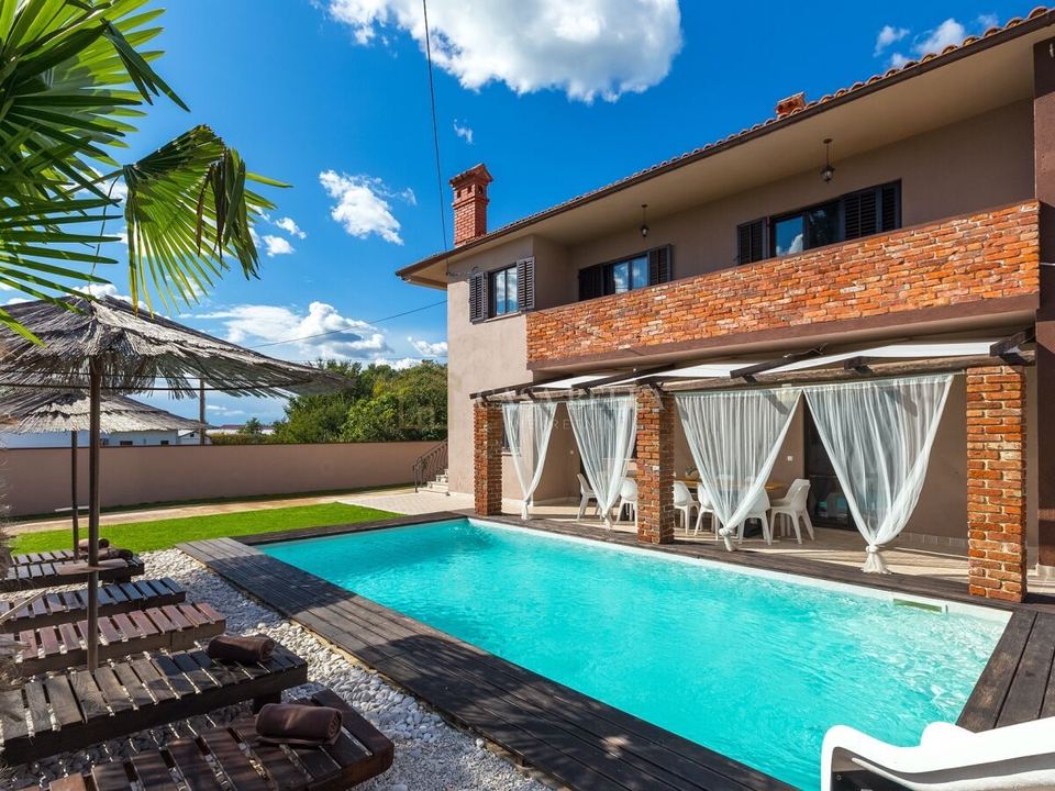 House u Barbanu, 250m², 6 soba, slika 4