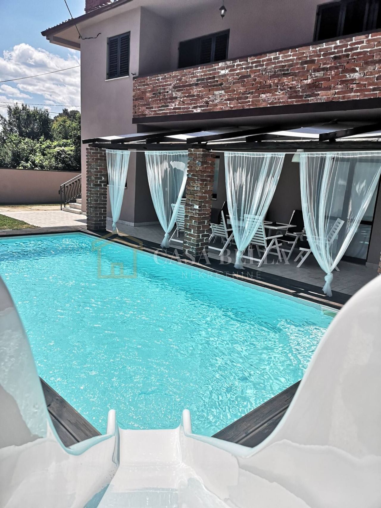 House u Barbanu, 250m², 6 soba, slika 5