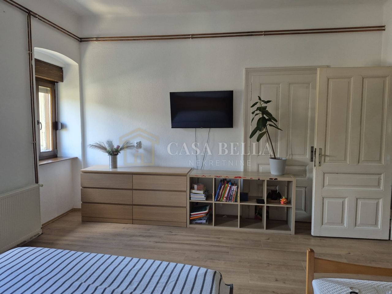 Wohnung u Vrbovsku, 77m², 2 sobe