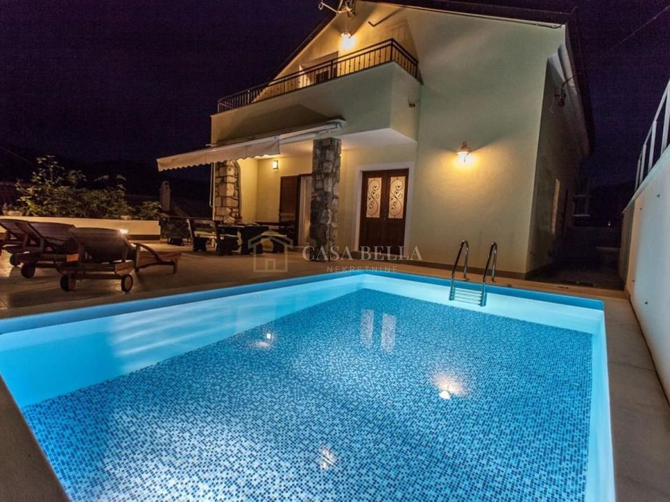 Casa u Vinodolskoj općini, 240m², 4 sobe, slika 3