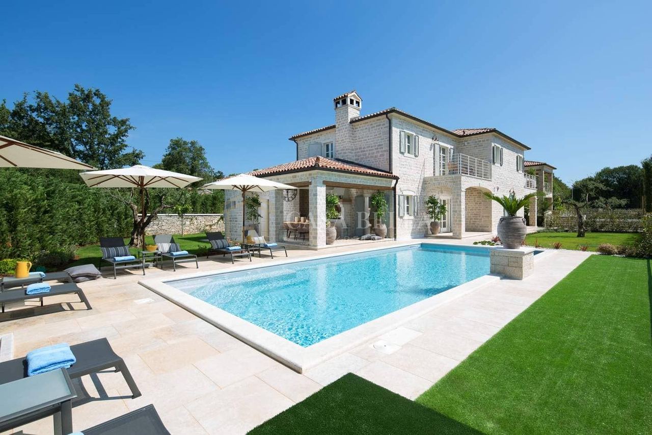 Kuća u Kanfanaru, 359m², 4 sobe