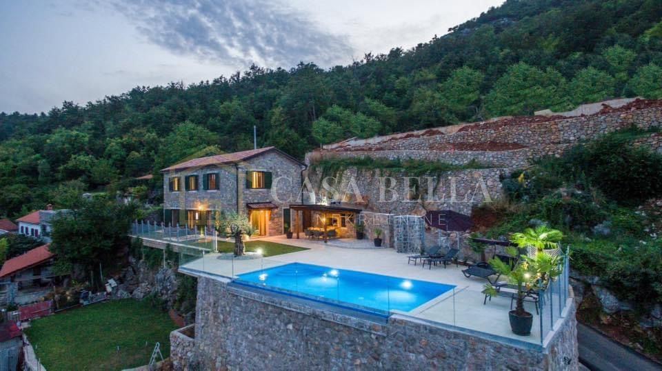 House u Opatiji, 200m², 4 sobe, slika 2