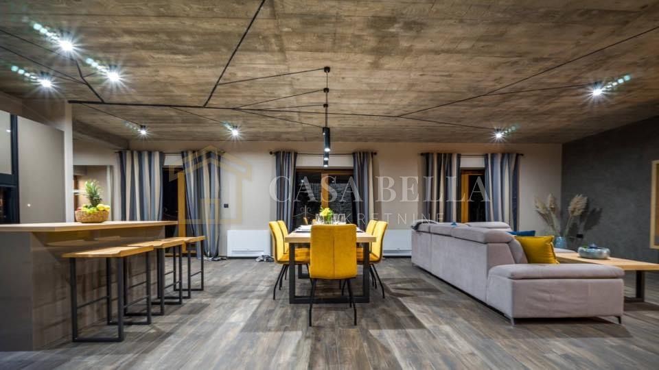 House u Opatiji, 200m², 4 sobe, slika 5