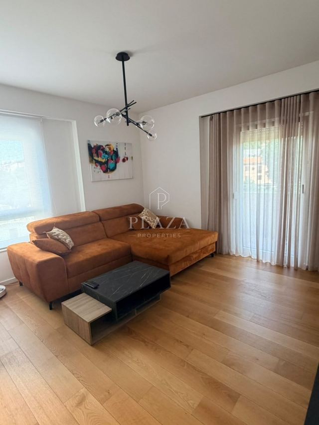 Apartment u Rijeci, 67.35m², 2 sobe