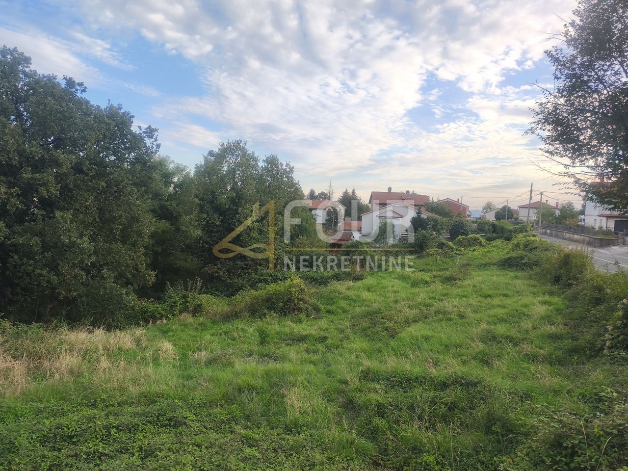 Zemljište u Viškovu, 2028m²