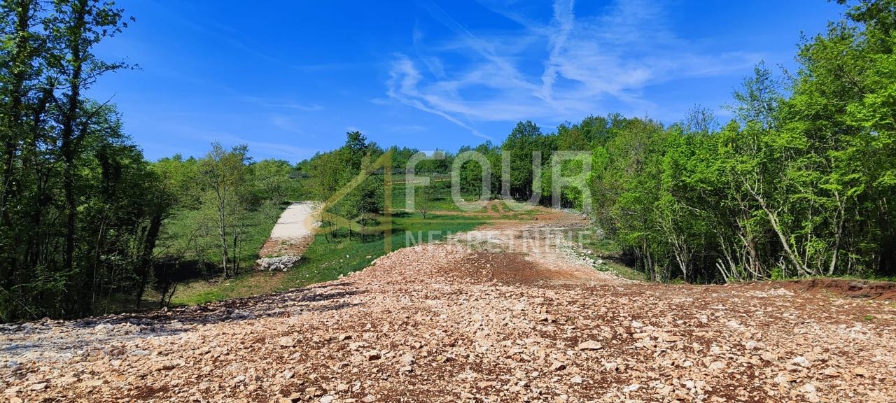 Grundstück u Barbanu, 910m², slika 3
