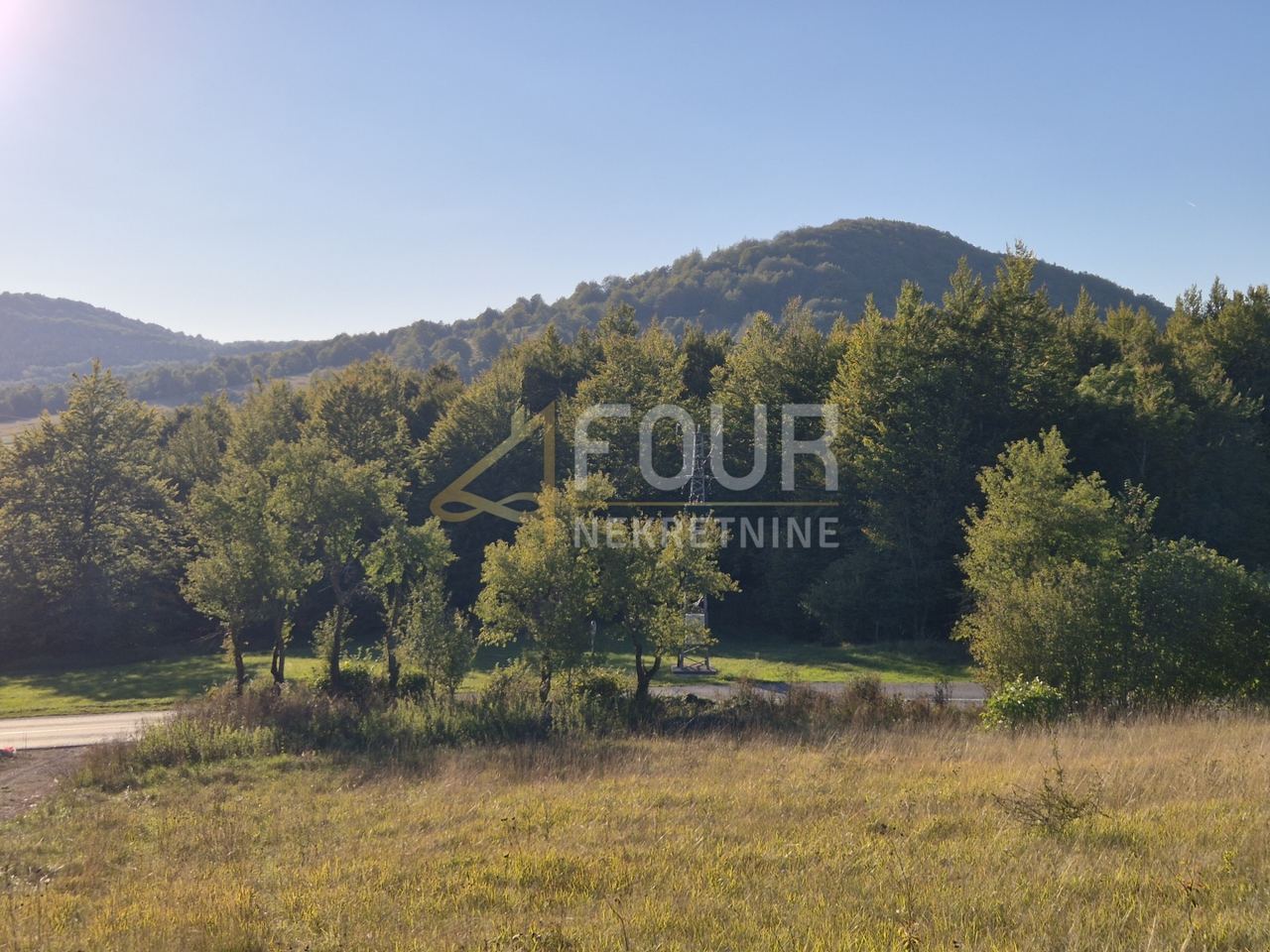 Grundstück u Ravna Gori, 695m², slika 2